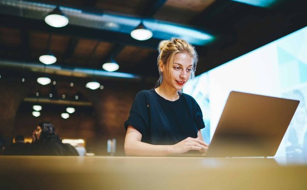 Logiciel de prise de rendez-vous en ligne : types, fonctionnalités et avantages